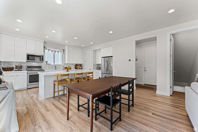 234 E RIDGELINE WAY, North Salt Lake, UT 84054