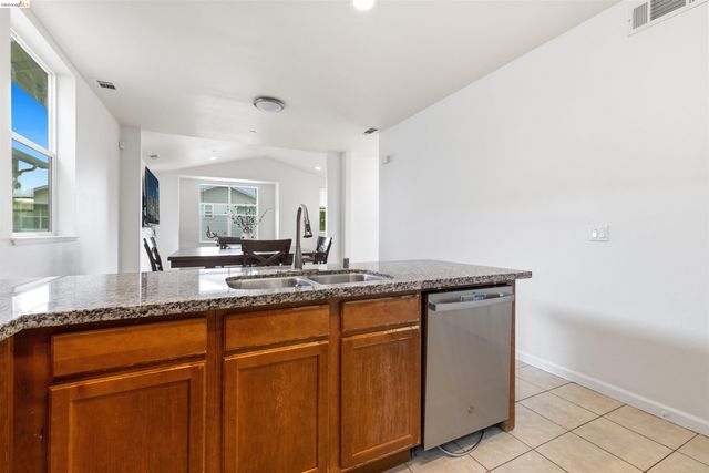 117 Kingswood Ln, Martinez, CA 94553