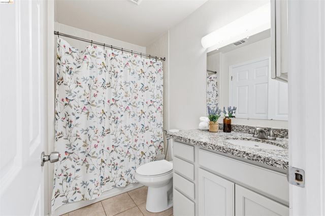 117 Kingswood Ln, Martinez, CA 94553