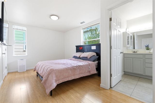 117 Kingswood Ln, Martinez, CA 94553