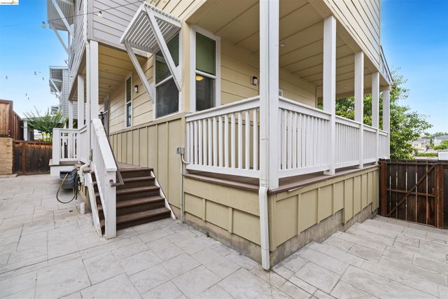 117 Kingswood Ln, Martinez, CA 94553