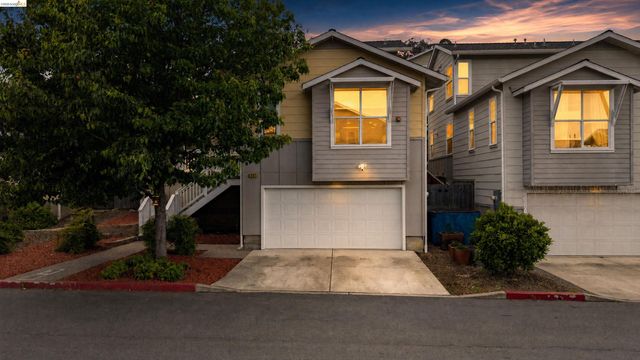 117 Kingswood Ln, Martinez, CA 94553