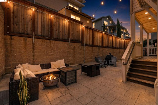 117 Kingswood Ln, Martinez, CA 94553