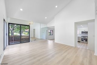 250 Ridgedale Ave B-1, Florham Park Boro, NJ 07936