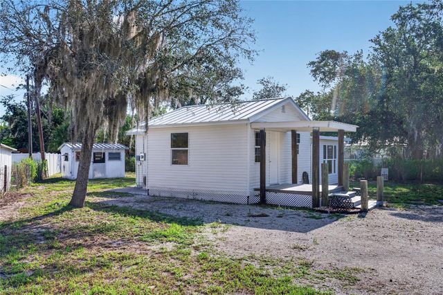 8024 HILLMAN AVENUE, Punta Gorda, FL 33982