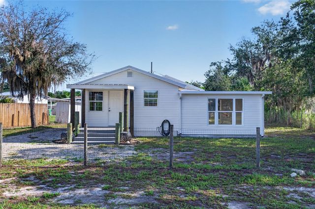 8024 HILLMAN AVENUE, Punta Gorda, FL 33982