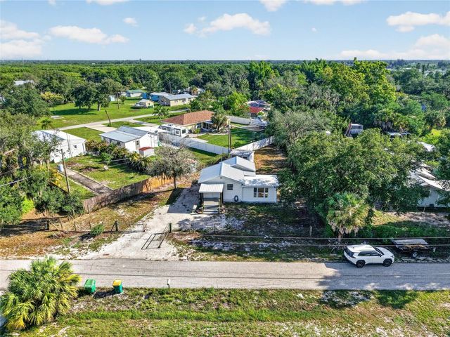 8024 HILLMAN AVENUE, Punta Gorda, FL 33982