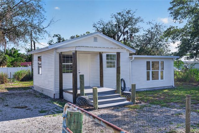 8024 HILLMAN AVENUE, Punta Gorda, FL 33982