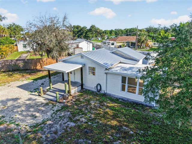 8024 HILLMAN AVENUE, Punta Gorda, FL 33982