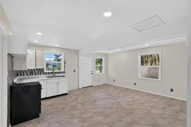 8024 HILLMAN AVENUE, Punta Gorda, FL 33982