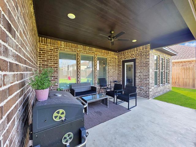 10340 Dominion Ranch Drive, Port Arthur, TX 77640