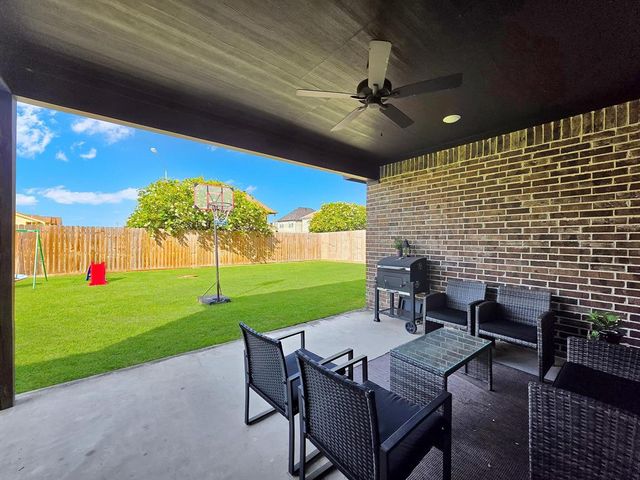 10340 Dominion Ranch Drive, Port Arthur, TX 77640