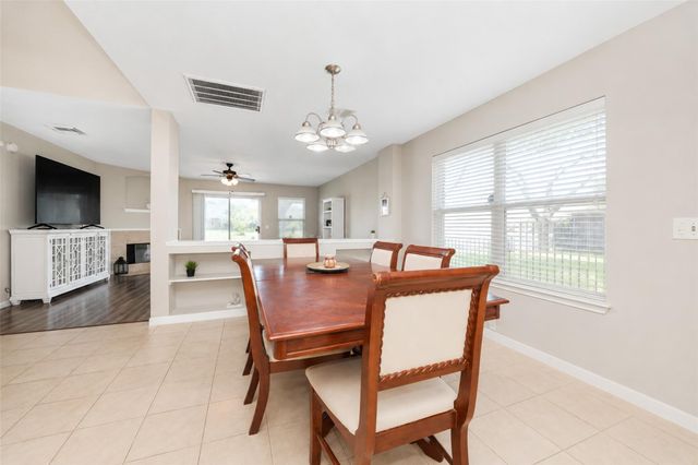 17435 S Summit Canyon Drive, Houston, TX 77095