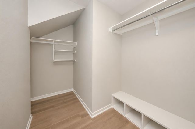 17435 S Summit Canyon Drive, Houston, TX 77095