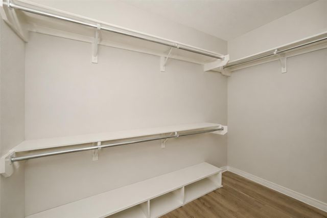 17435 S Summit Canyon Drive, Houston, TX 77095