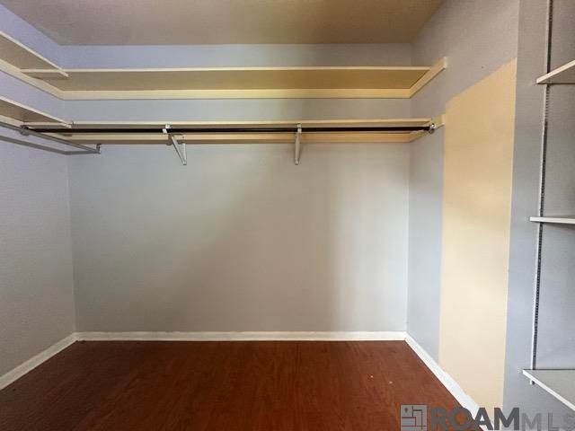 1087 Sherwood Forest Blvd, Baton Rouge, LA 70815