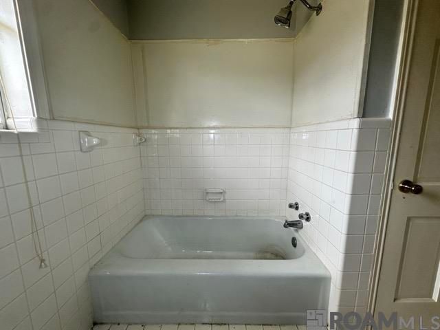 1087 Sherwood Forest Blvd, Baton Rouge, LA 70815