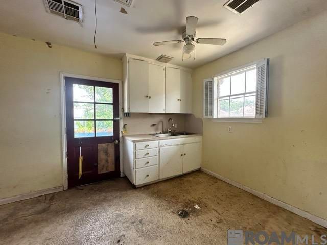 1087 Sherwood Forest Blvd, Baton Rouge, LA 70815