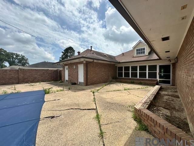 1087 Sherwood Forest Blvd, Baton Rouge, LA 70815