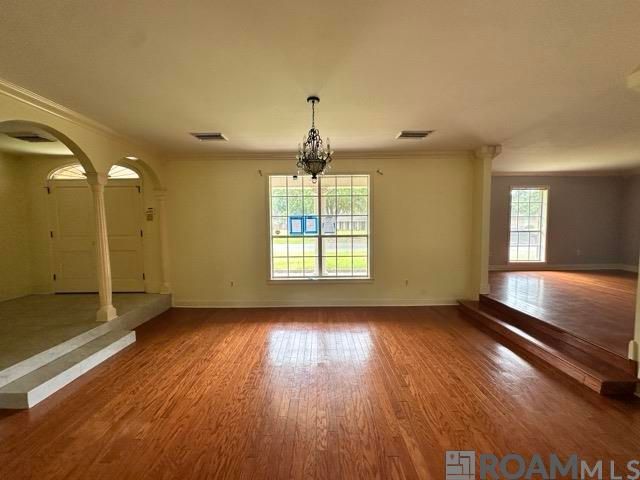 1087 Sherwood Forest Blvd, Baton Rouge, LA 70815