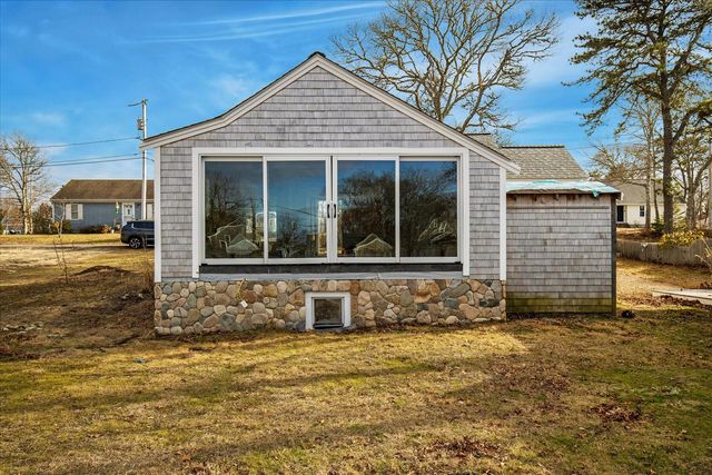 18 Cross Street, Dennis Port, MA 02639