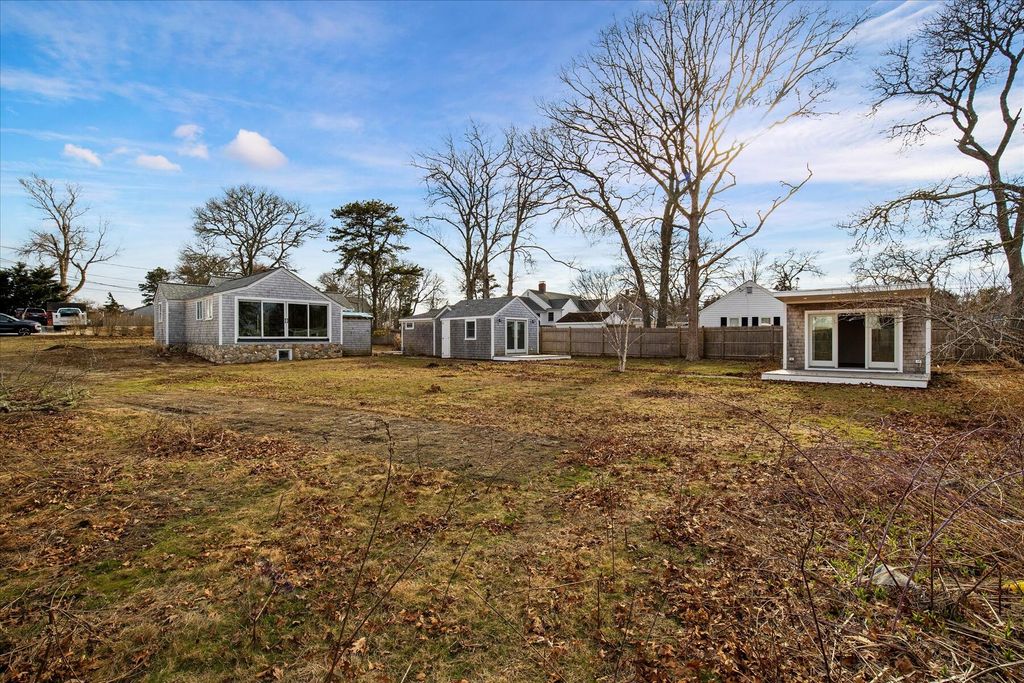 18 Cross Street, Dennis Port, MA 02639