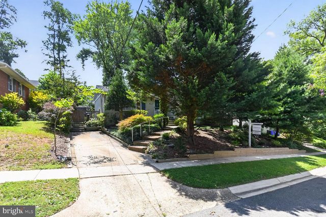 8511 FREYMAN DR, Chevy Chase, MD 20815