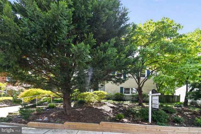 8511 FREYMAN DR, Chevy Chase, MD 20815