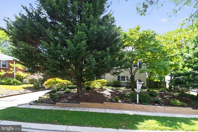 8511 FREYMAN DR, Chevy Chase, MD 20815