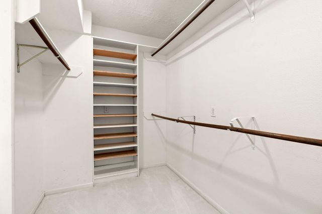 154 Lakeside Drive, Montgomery, TX 77356