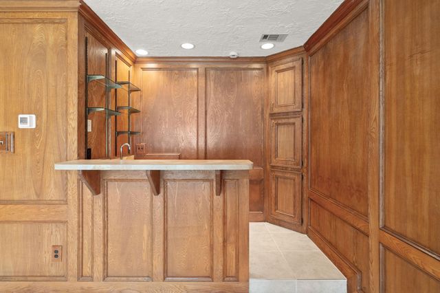 154 Lakeside Drive, Montgomery, TX 77356