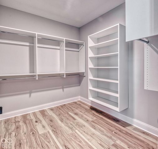 7106 Shenandoah Street, Zionsville, IN 46077