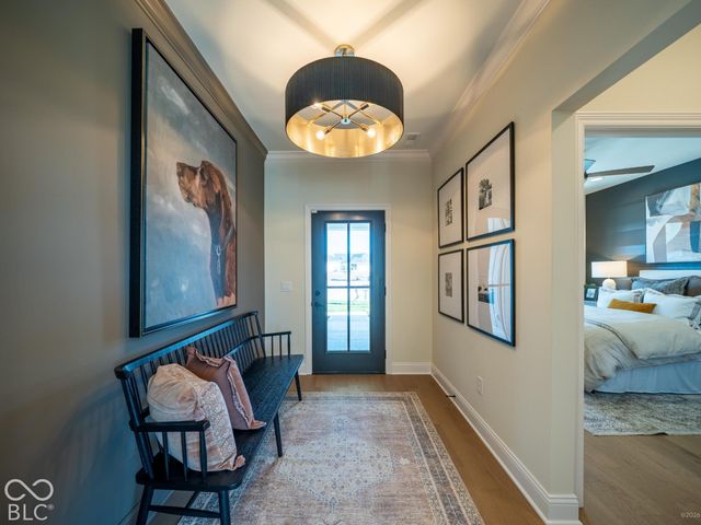 7106 Shenandoah Street, Zionsville, IN 46077