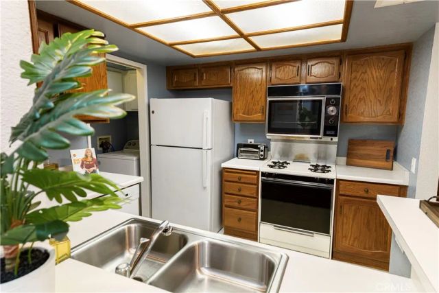 250 Fern Avenue 110, Redlands, CA 92373