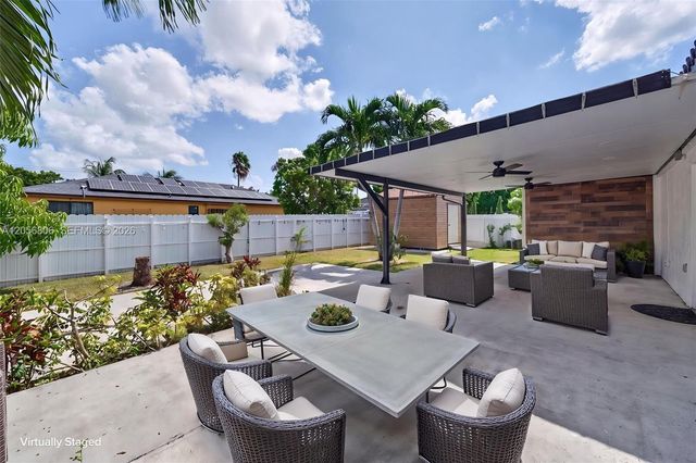 10704 SW 167th St, Miami, FL 33157