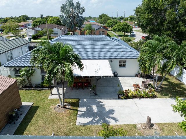 10704 SW 167th St, Miami, FL 33157