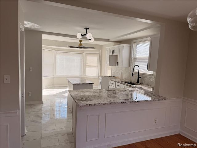 16130 Whitcomb Street, Detroit, MI 48235