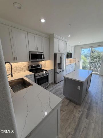 172 Beach Side Court, Ventura, CA 93001