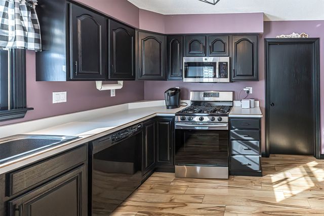 2232 FOXWOOD Drive, Erie, PA 16510