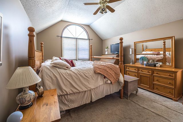 2232 FOXWOOD Drive, Erie, PA 16510