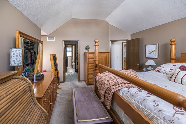 2232 FOXWOOD Drive, Erie, PA 16510