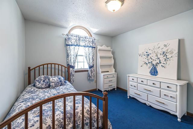 2232 FOXWOOD Drive, Erie, PA 16510