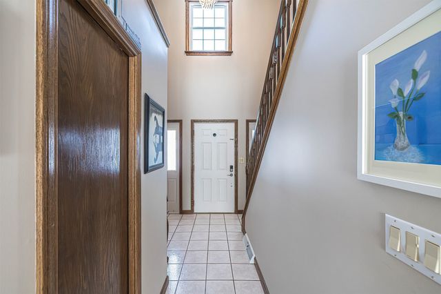 2232 FOXWOOD Drive, Erie, PA 16510