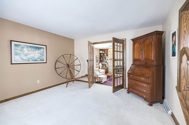 2232 FOXWOOD Drive, Erie, PA 16510