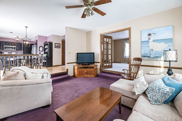 2232 FOXWOOD Drive, Erie, PA 16510