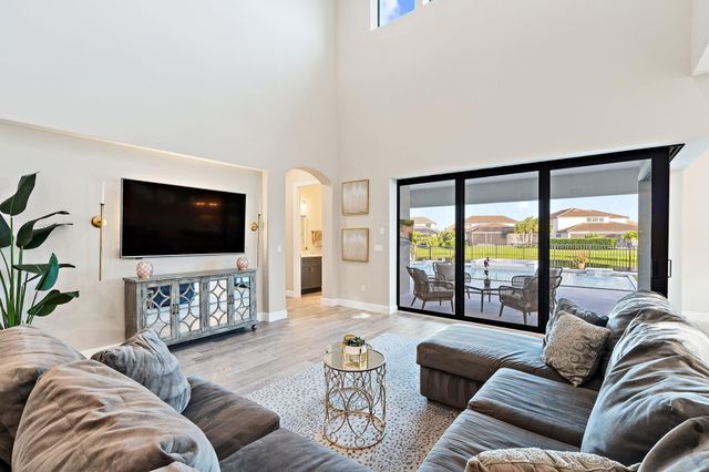 315 Sonoma Isles Circle, Jupiter, FL 33478