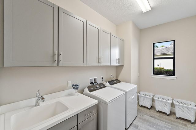 315 Sonoma Isles Circle, Jupiter, FL 33478
