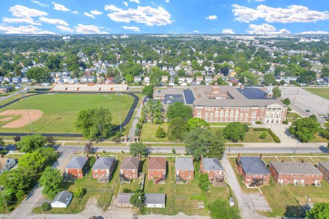 186 S Powell Avenue, Columbus, OH 43204