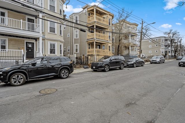 385 Centre St 1, Boston, MA 02122