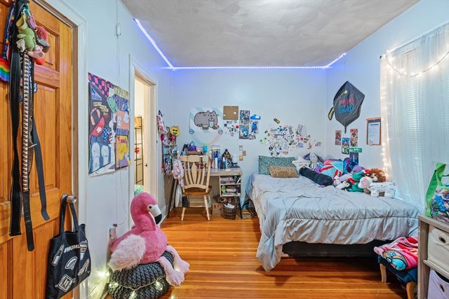 385 Centre St 1, Boston, MA 02122